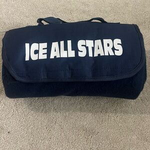 Ice allstars roll up blanket